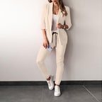 Women's Elegant and Modern Suit Set with Tailored Blazer and Slim Pants