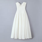 Women's Evening Dress with Sweetheart Neckline and Flowing Skirt