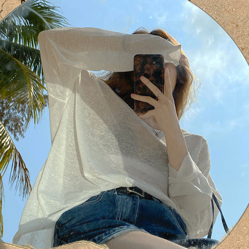 Women's Cropped Sweatshirt with Modern Tie-Dye Design, Wide Sleeves, and Crew Neck