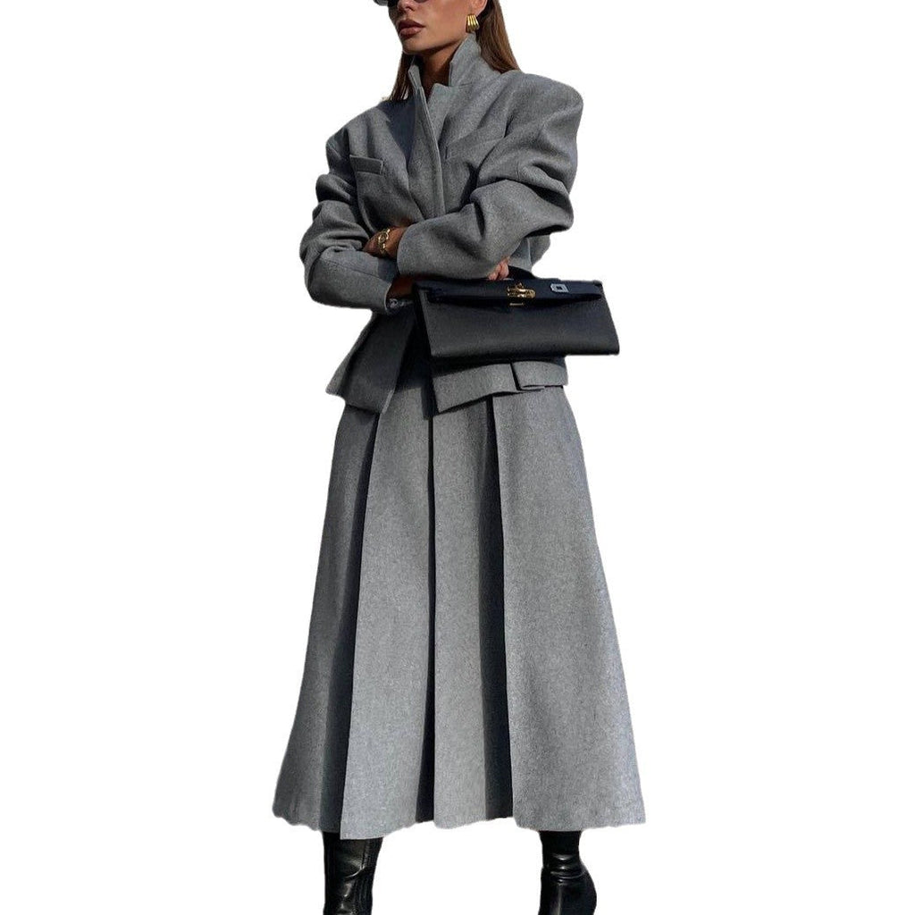 Women's Elegant and Modern Suit Set with Tailored Blazer and Flared Skirt