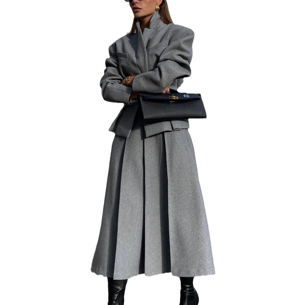 Women's Elegant and Modern Suit Set with Tailored Blazer and Flared Skirt