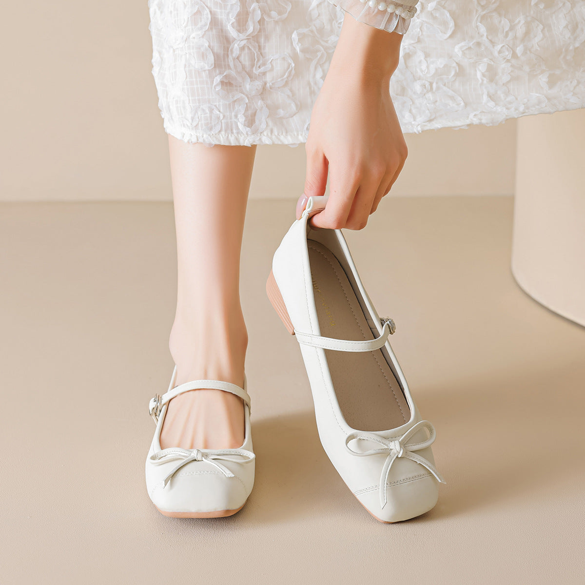 Women's Ballet Flats with Bow and Comfortable Strap