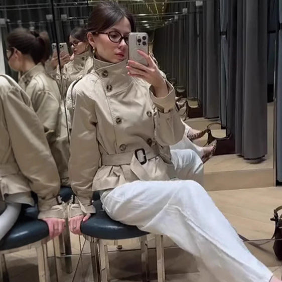 Women's Elegant Short Trench Coat with Double-Breasted Closure and Waist Belt