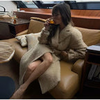 Women's Elegant Wool Coat with Belt Detail