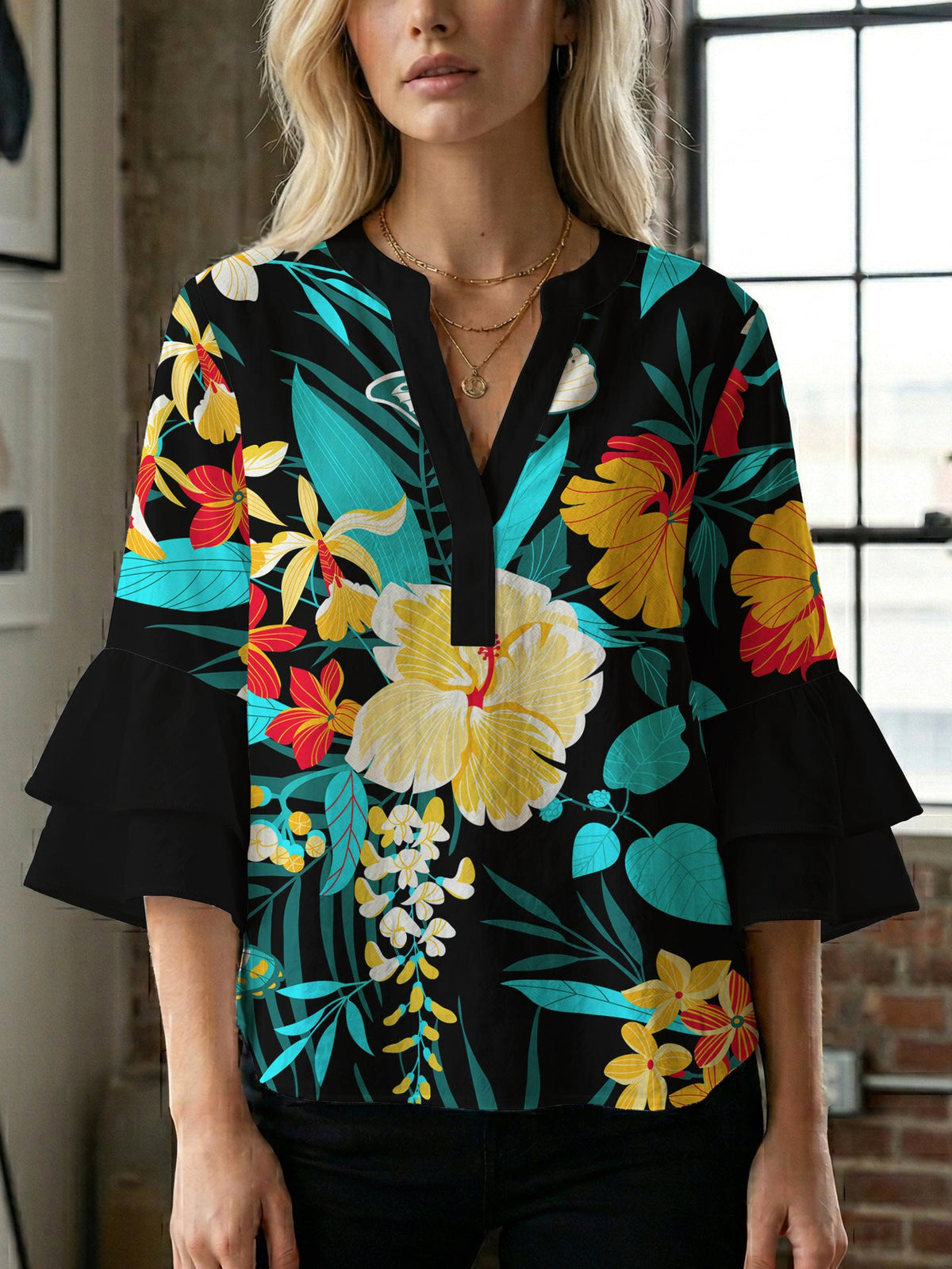 Women's Floral Blouse with Voluminous Sleeves
