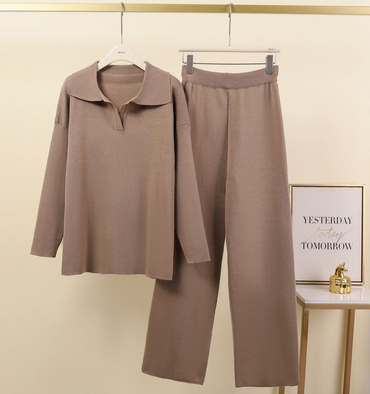 Casual and Stylish Leisure Suit