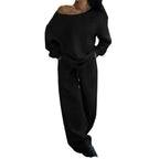 Women's Casual Oversized Sweat Suit with Wide Cut and Breathable Material