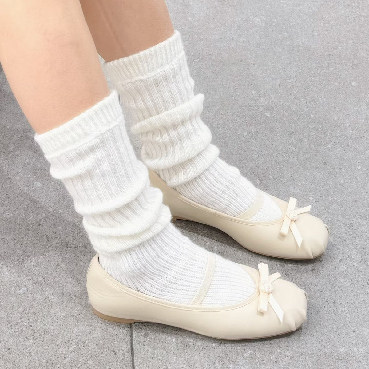 Women's Ballet Flats with Decorative Bow Design