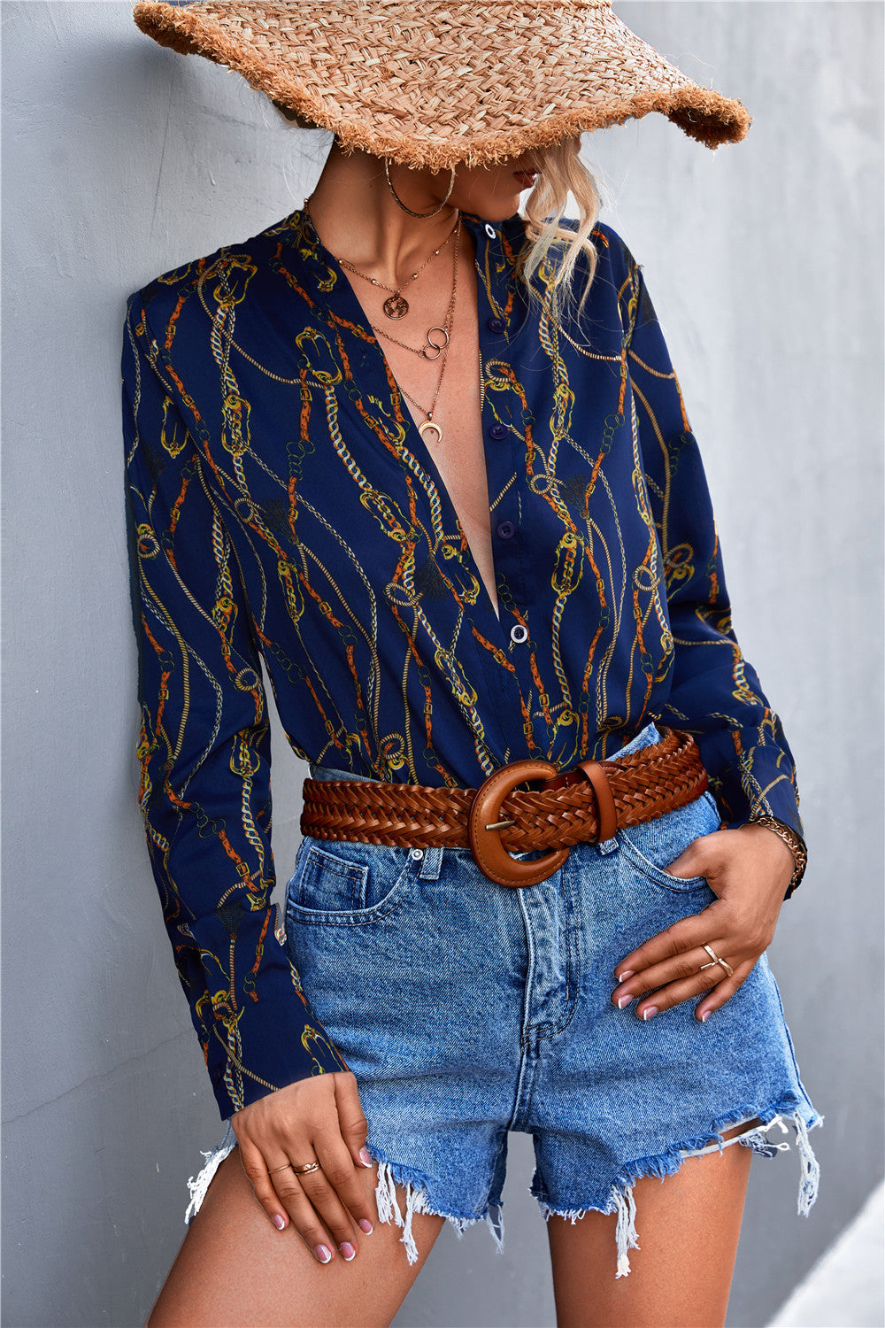 Women's Blouse with Chic Chain Pattern