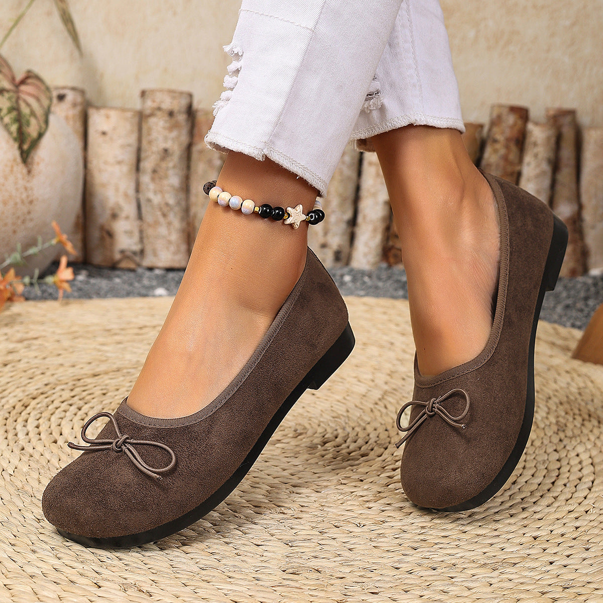Women's Ballet Flats with Fine Bow Design