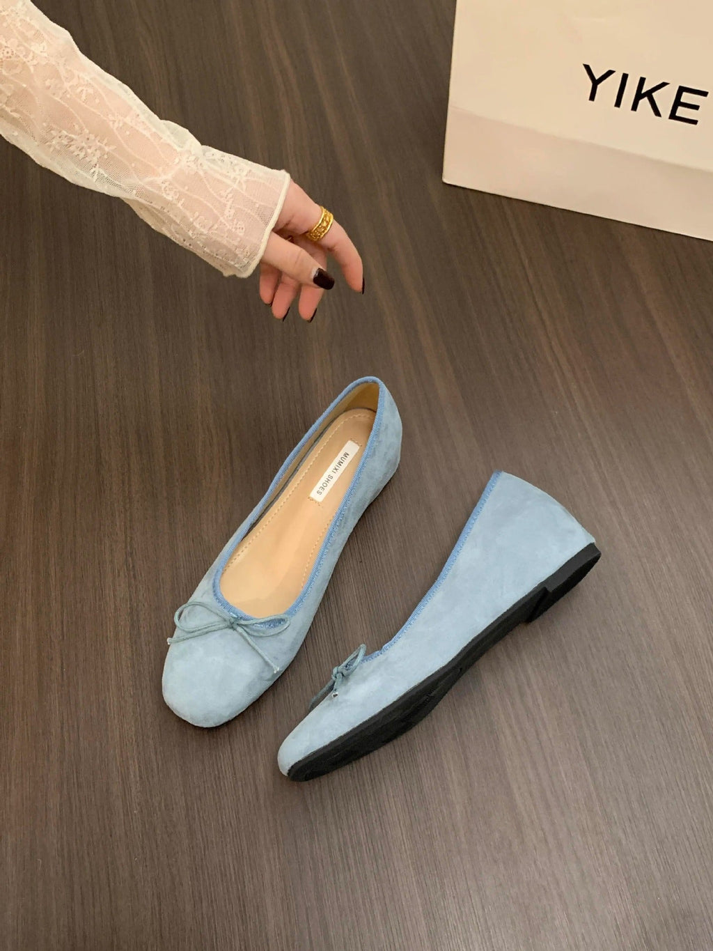 Women's Suede Ballet Flats with Decorative Bow