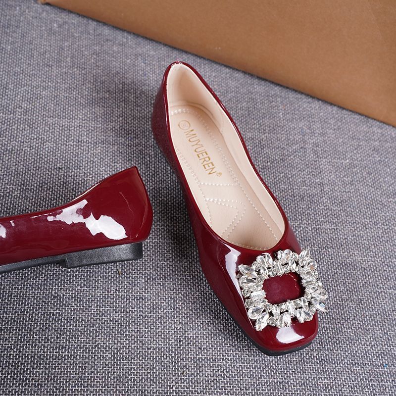 Women's Ballet Flats with Decorative Detail