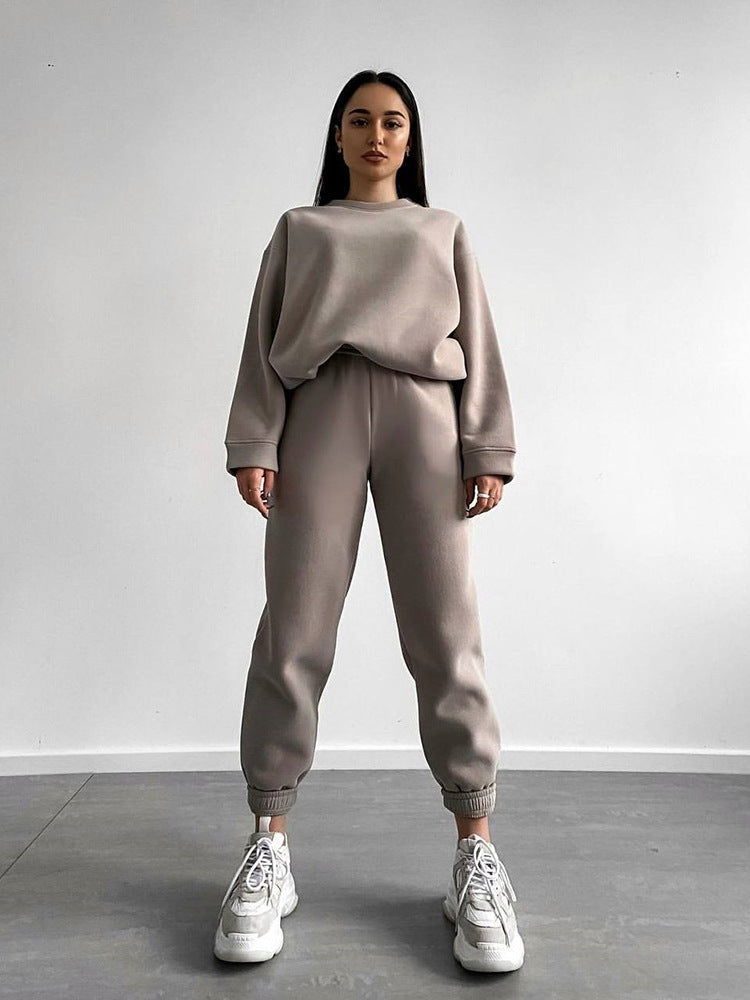 Women's Comfortable and Trendy Sweat Suit