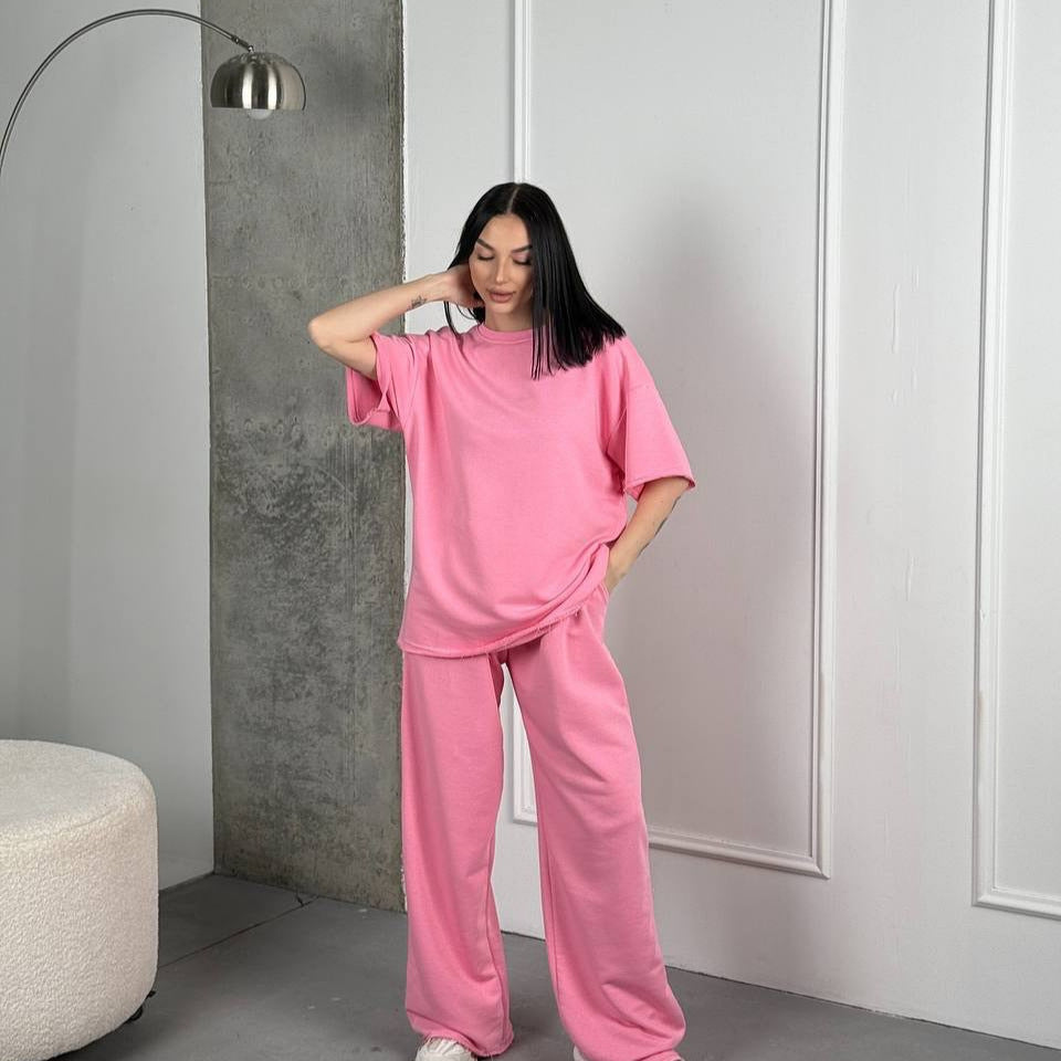 Cotton Set with Wide-Cut Top and Comfortable Pants
