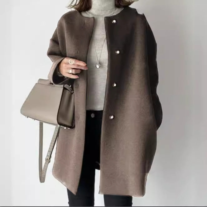 Women's Luxurious Wool Coat with Button Closure and Wide Cut