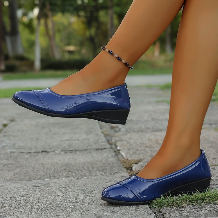 Women's Ballet Flats with Elegant High-Gloss Leather Upper and Ergonomic Outsole