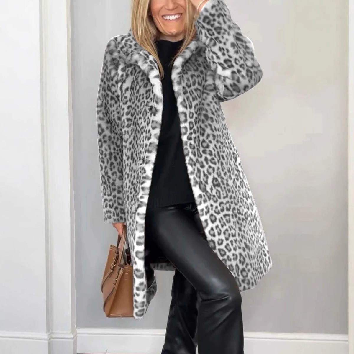 Women's Luxurious Leopard Print Teddy Coat with Soft Fleece