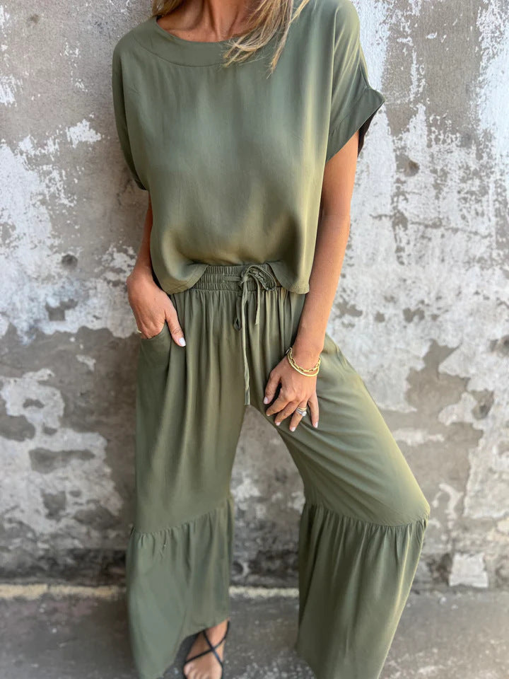 Women's Casual Two-Piece Set with Wide Top and Comfortable Pants