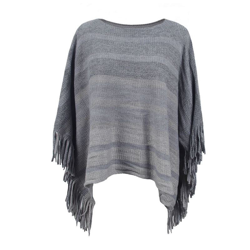 Elegant Women's Poncho with Textured Design and Fringed Details