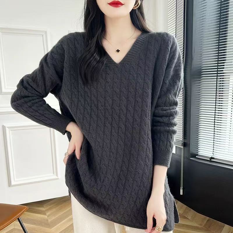 Women's Chunky Knit Sweater with V-Neck and Casual Fit