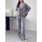 Women's Fine Knit Ensemble with Original Cable Pattern and Wide Pants