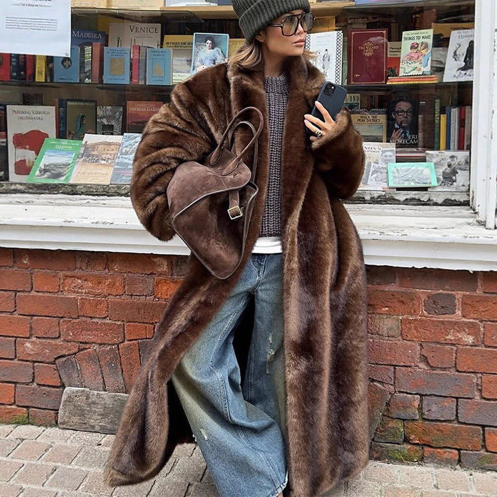 Women's Luxurious Faux Fur Coat