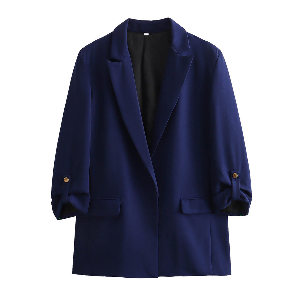 Women's Elegant Blazer with Structured Sleeves and Gold Accents