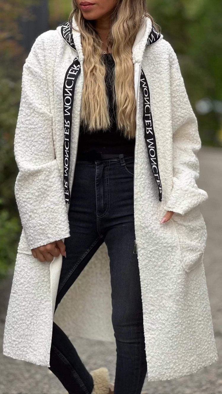 Women's Fashionable Oversized Fleece Coat with Practical Pockets and Hood