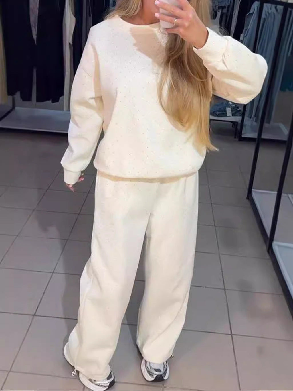 Casual Leisure Suit with Polka Dot Design