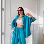 Women's Casual Two-Piece Set in Lightweight Fabric with Wide Blouse and Comfortable Pants