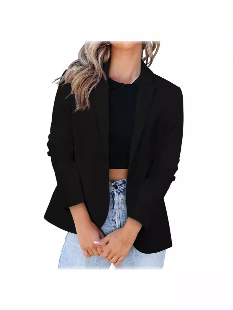 Elegant Blazer with Modern Cut and Practical Pockets
