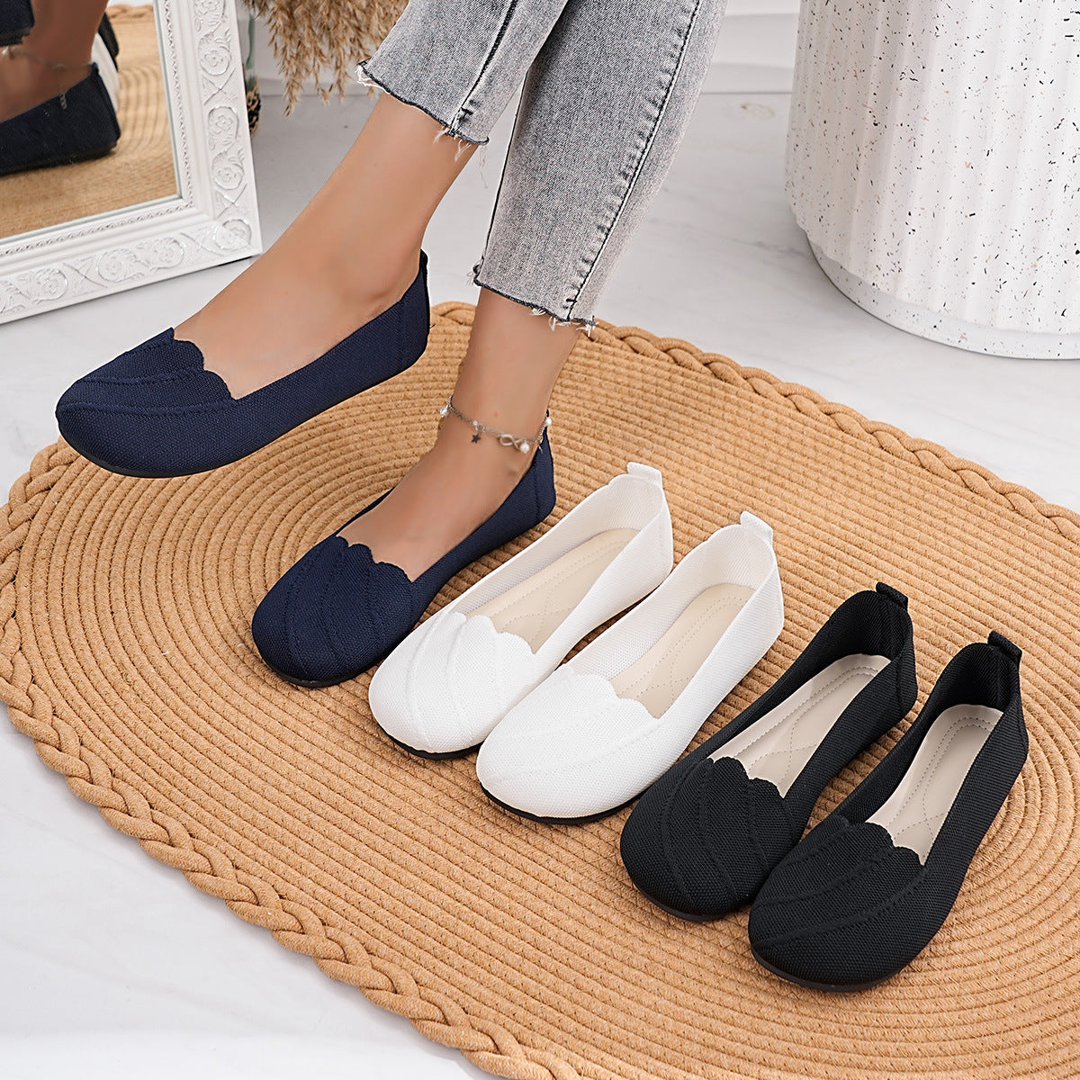 Women's Ballet Flats with Elegant Wave Pattern and Non-Slip Sole
