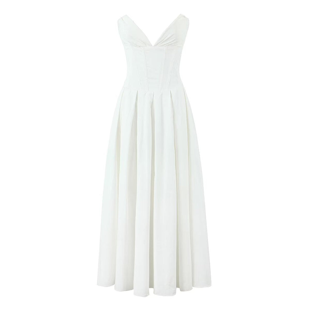 Women's Evening Dress with Sweetheart Neckline and Flowing Skirt