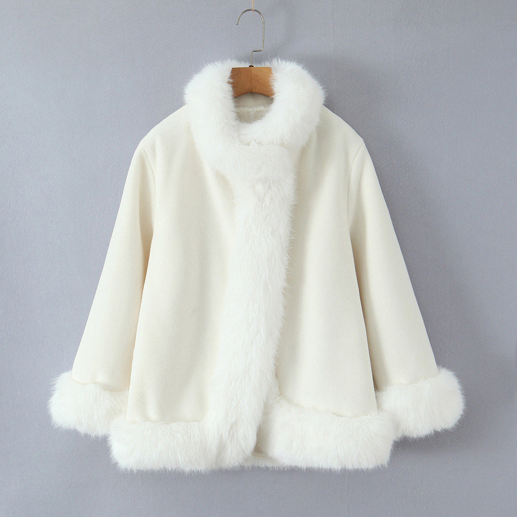 Elegant Faux Fur Jacket with Soft Collar and Modern Details