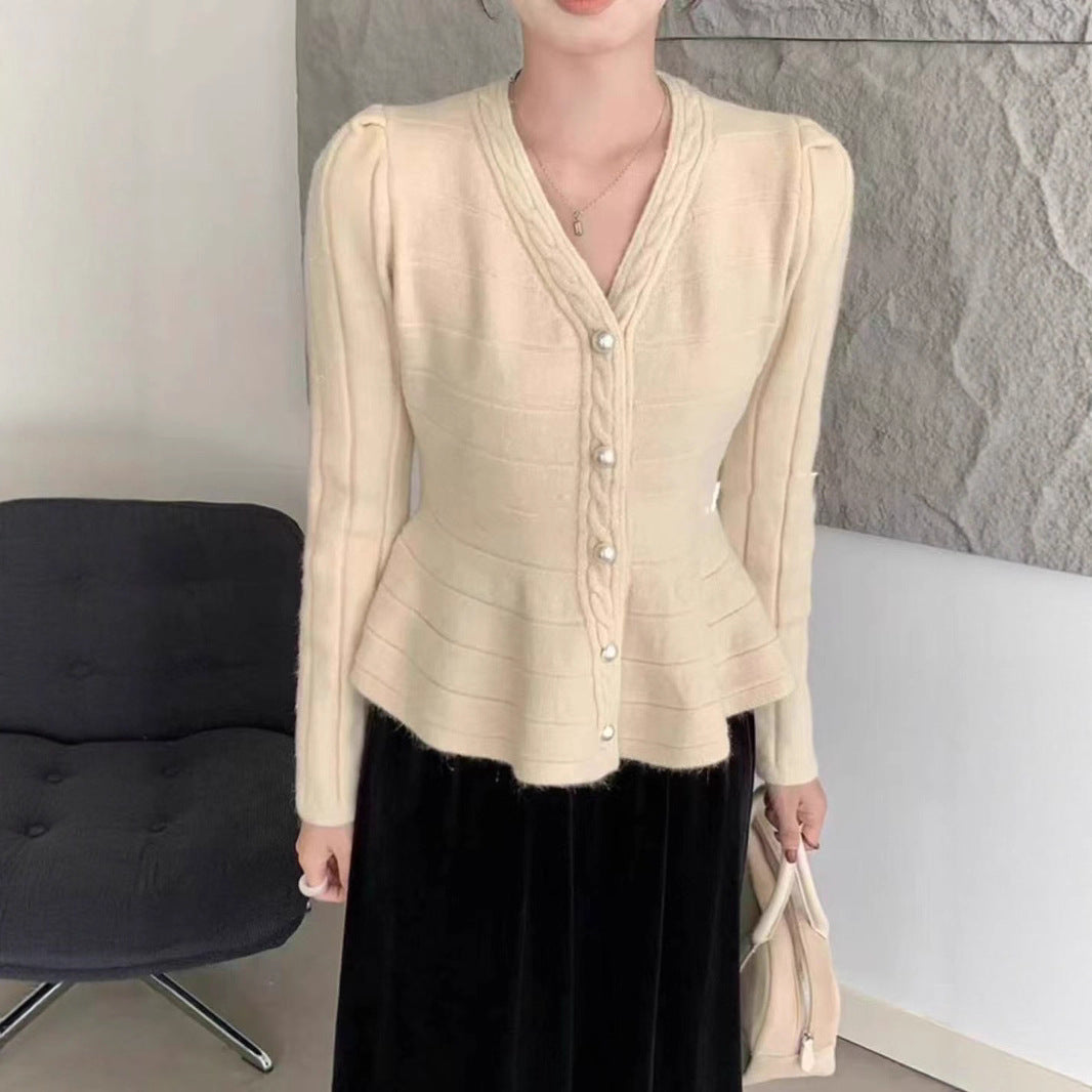 Elegant Knit Cardigan with Textured Design and Puff Sleeves