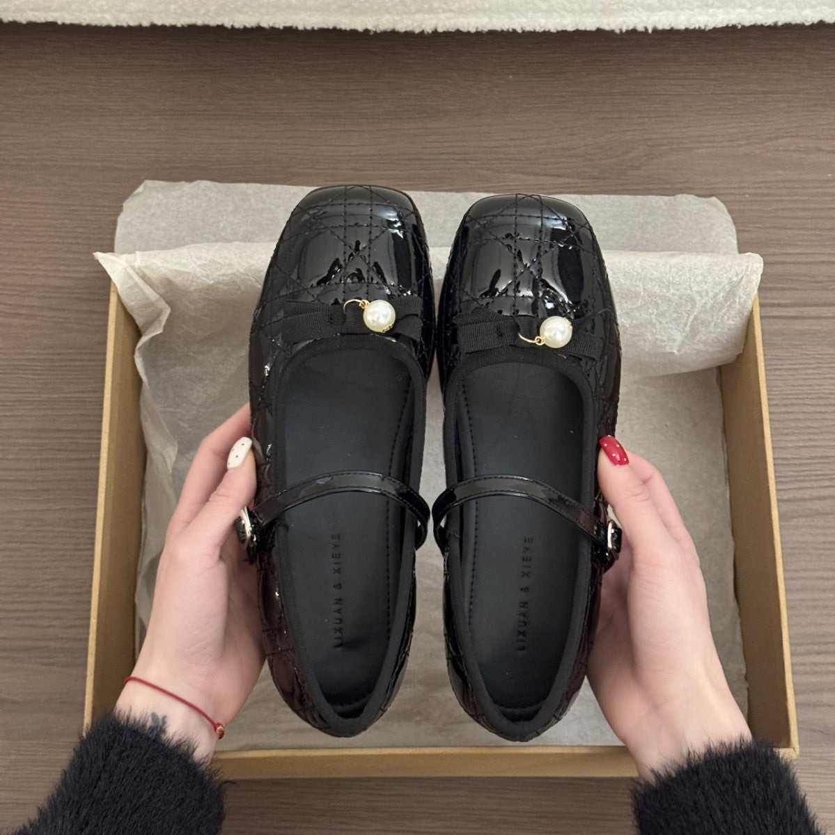 Women's Ballet Flats with Elegant Buckle Ornament and High-Quality Leather Grain