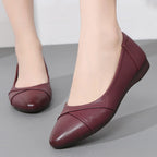 Women's Ballet Flats with Elegant Cut and Comfortable Footbed