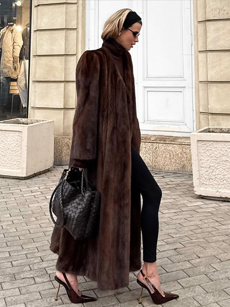 Women's Luxurious Faux Fur Coat
