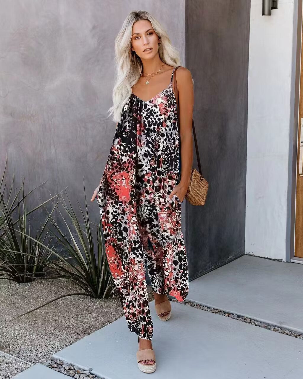 Casual Women's Maxi Jumpsuit in Lightweight Fabric with Tie-Dye Pattern