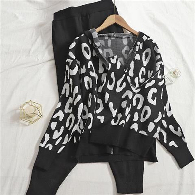 Women's Cozy Knit Loungewear Set with Leopard Print