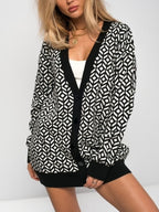 Women's Chunky Knit Cardigan with V-Neck and Pattern