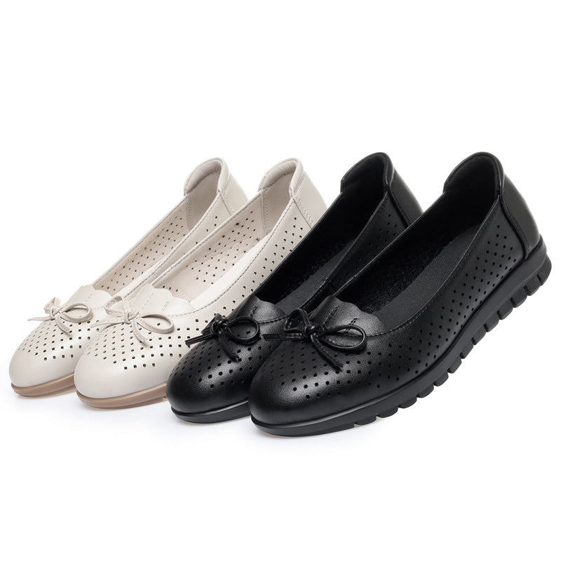 Women's Breathable Moccasins with Decorative Hole Design and Comfortable Sole