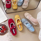 Women's Ballet Flats with Elegant Buckle and Delicate Lace Trim