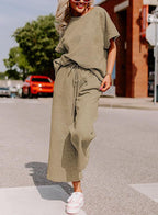 Women's Casual Jumpsuit Set in Soft Material with Elastic Waistband and Wide-Legged Pants