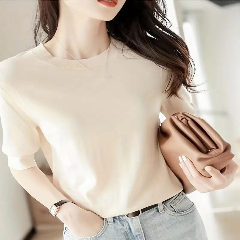 Elegant Short-Sleeve Sweater with Fine Knit Structure