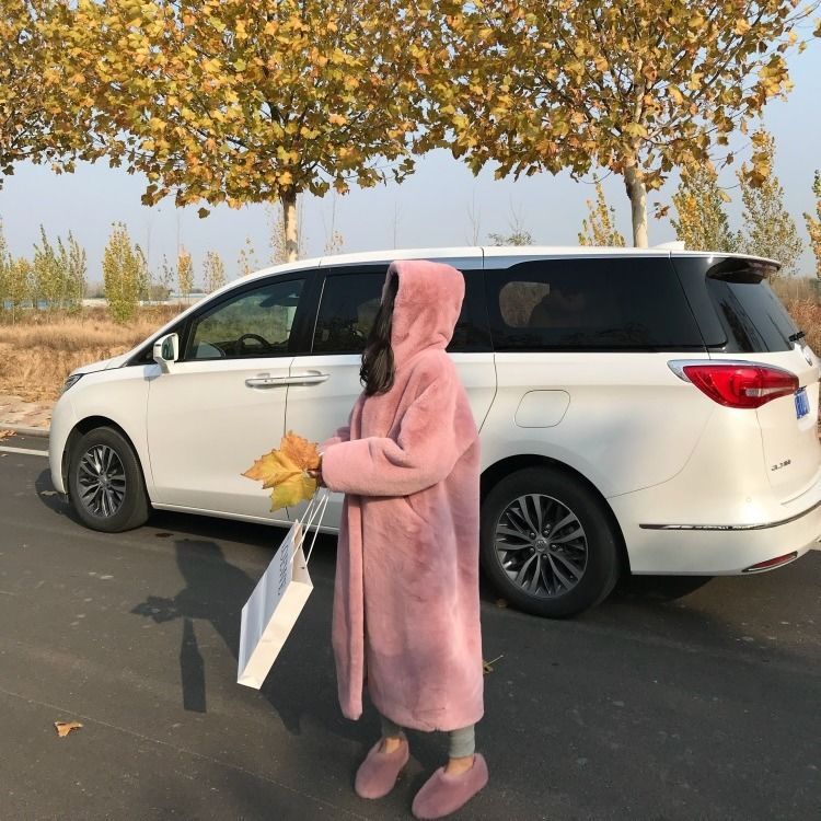 Women's Cozy Oversized Coat with High Collar and Side Pockets