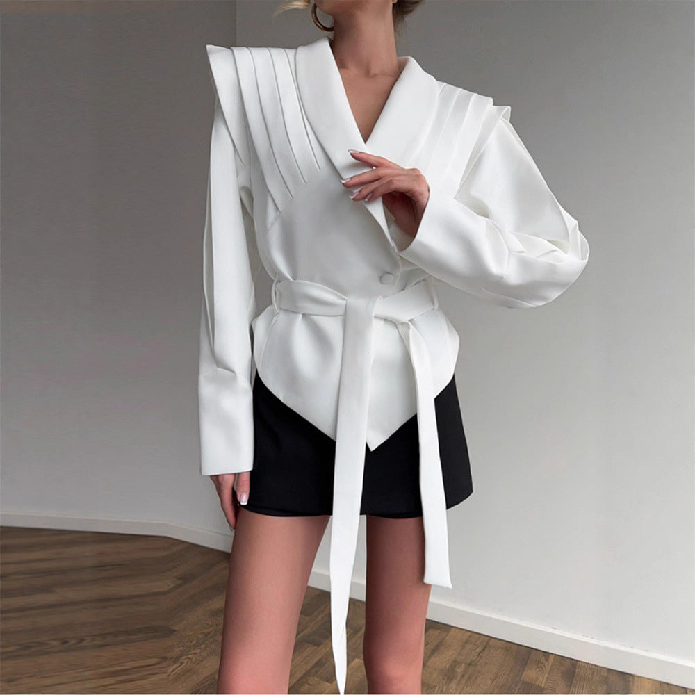 Women's Blazer with Modern Cut
