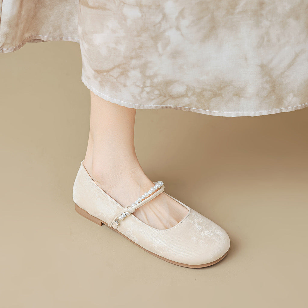 Women's Ballet Flats with Elegant Pearl Appliqué