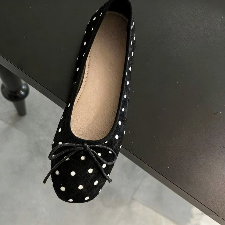 Women's Ballet Flats with Decorative Bow and Polka Dot Pattern