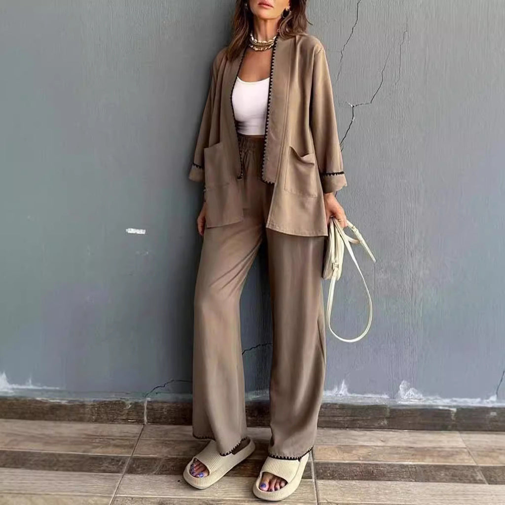 Women's Elegantly Cut Jacket with Contrasting Hem